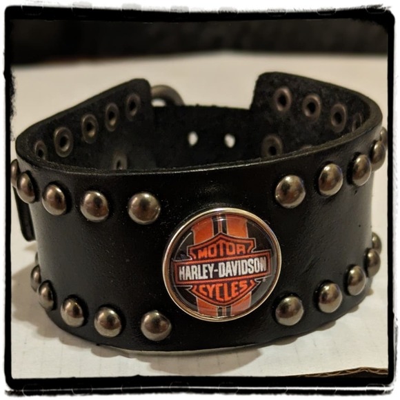 Leather Harley Davidson Studded Cuff Bracelet Black Adjustable Length - Picture 3 of 5